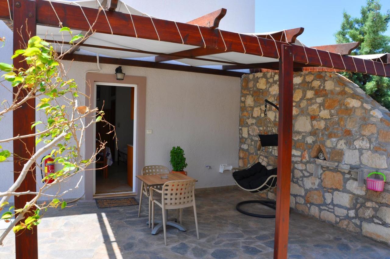 Lagos Studios & Apartments Palekastro Exterior photo